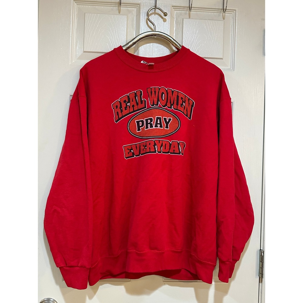 Fruit of the Loom Real Women Pray Everyday Red Graphic Sweatshirt XL